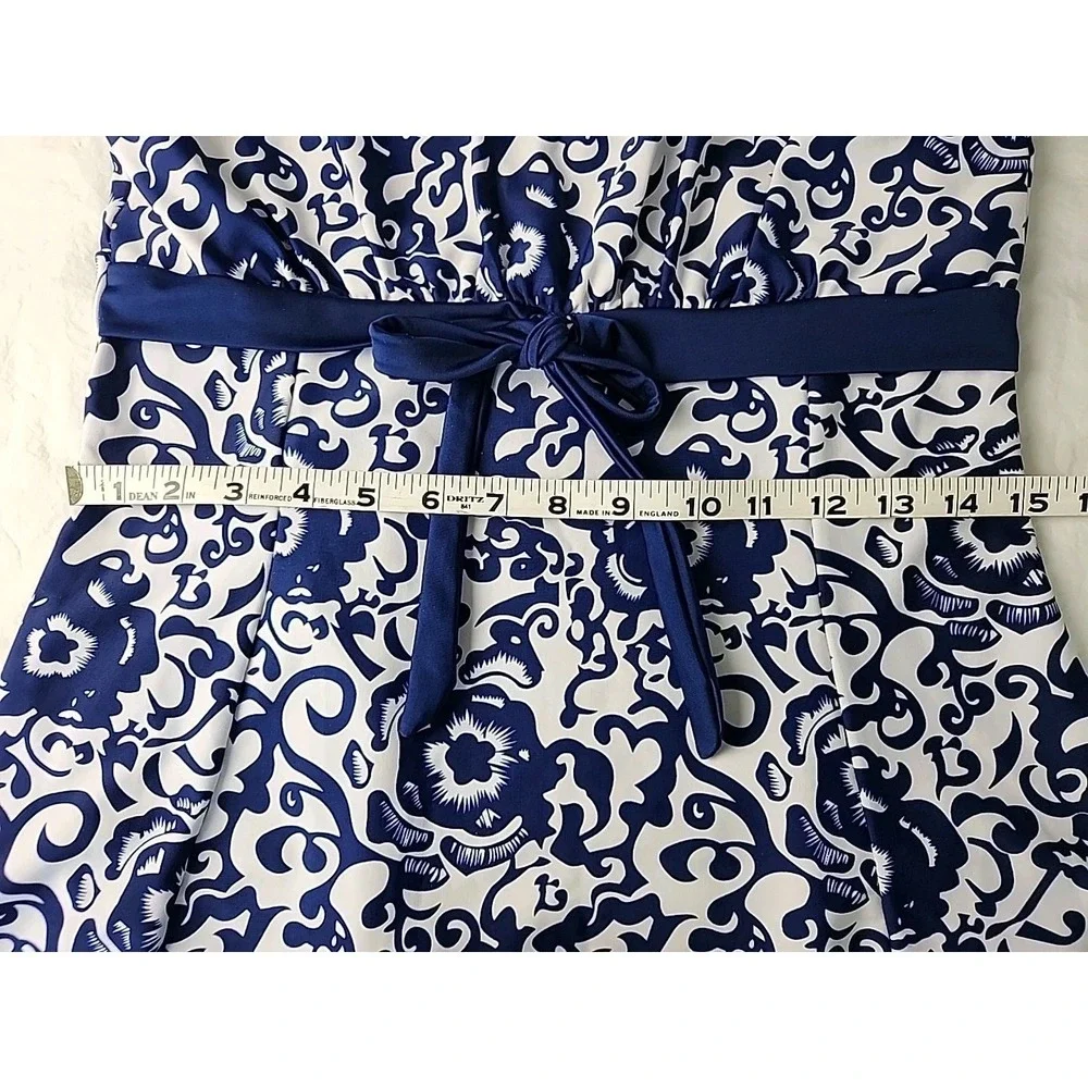 Women's Medium Tankini Swim Top‎ Blue/White Floral Soft Cup Stretch Classic EUC